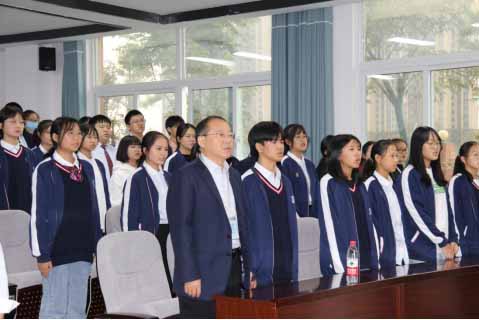 潜江德风高级中学团委举行换届选举暨团员大会