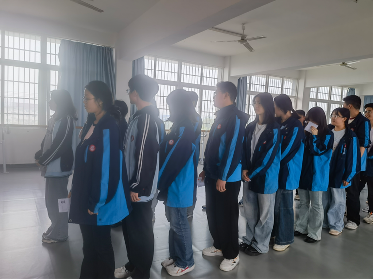 潜江市江汉中学考点 顺利完成2024年普通高中学业水平合格性考试机考
